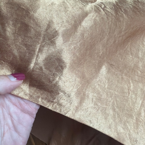 Vince L EUC silky soft gold luxe fall color evening or event skirt - Picture 3 of 6